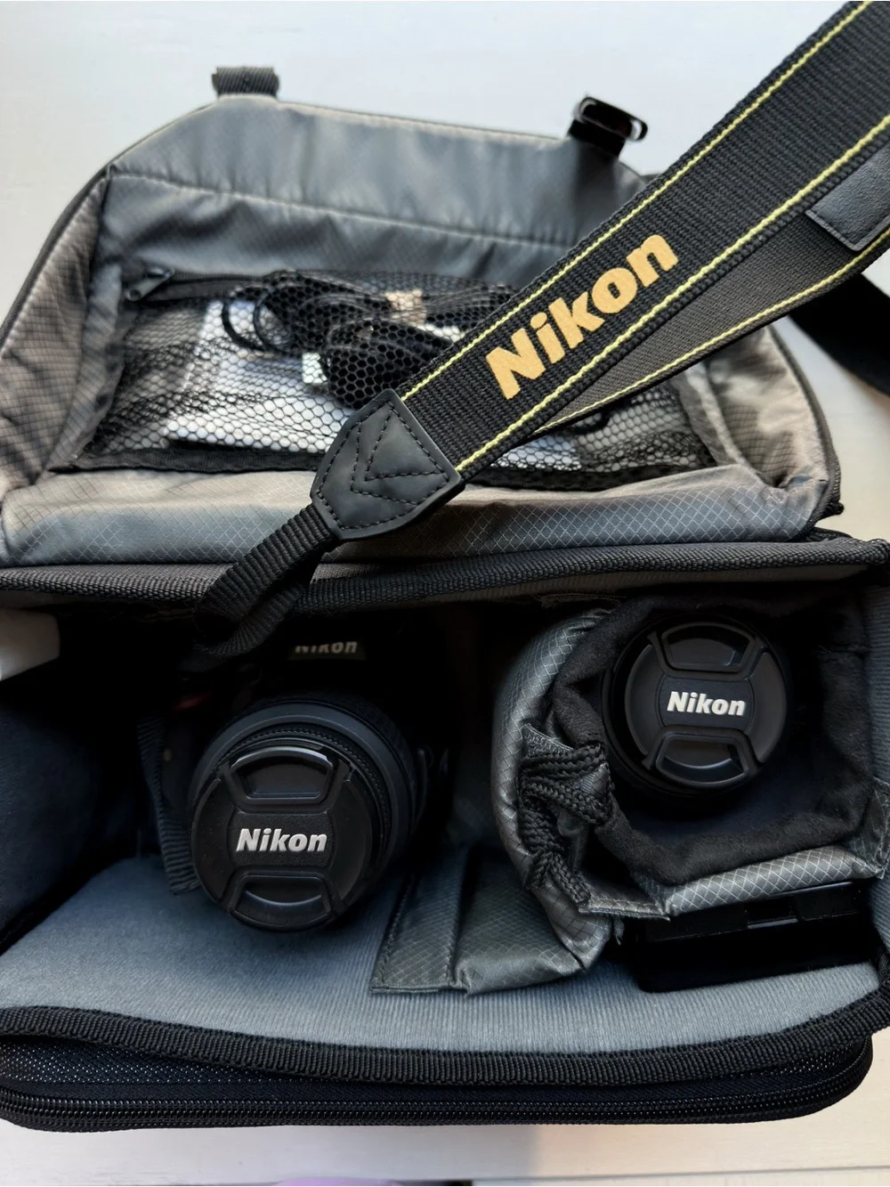 Nikon D5100 DSLR Camera Complete Original Kit – Used once